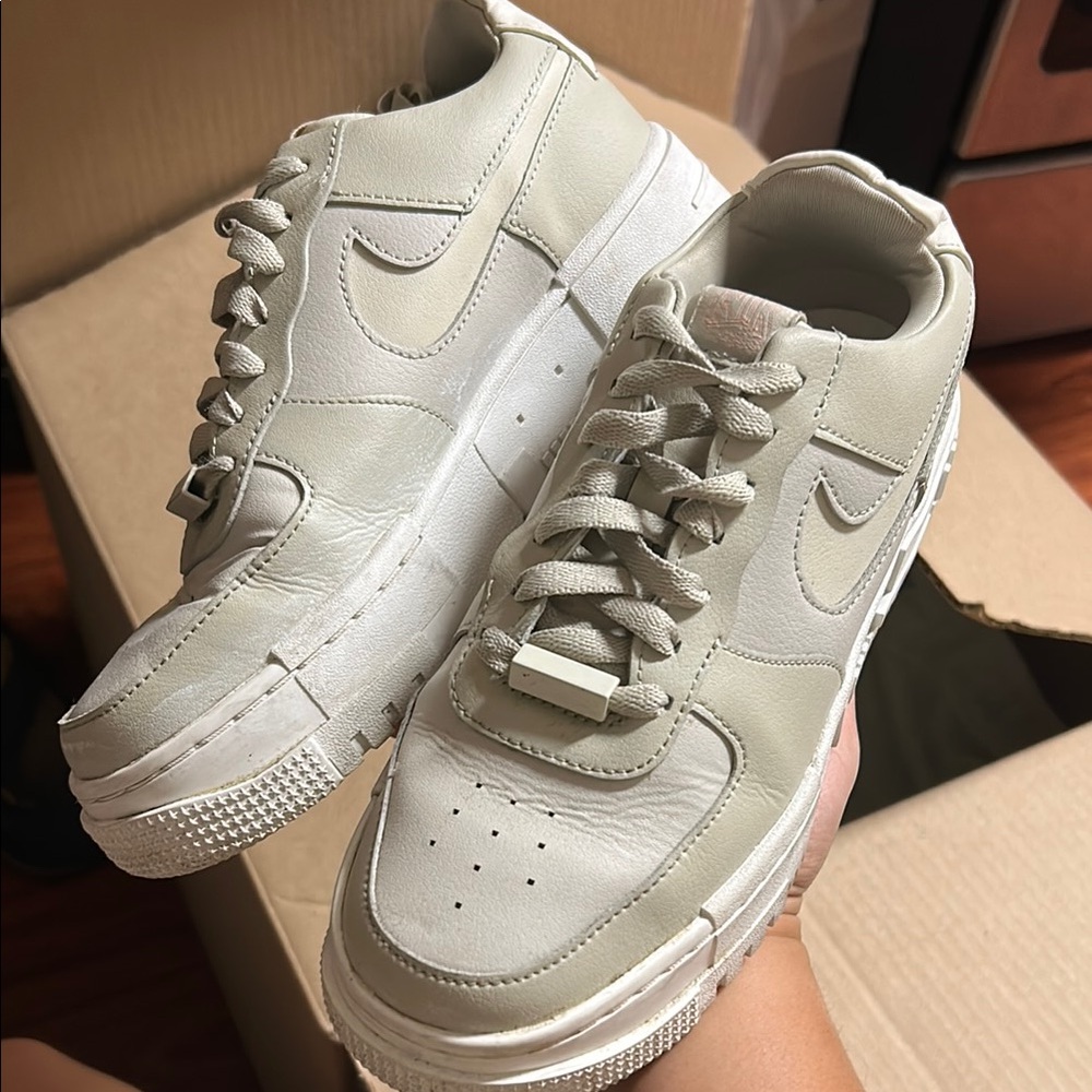 Nike Air Force 1